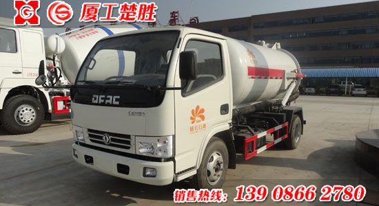 楚勝牌CSC5070GXW4型福瑞卡吸污車(chē)