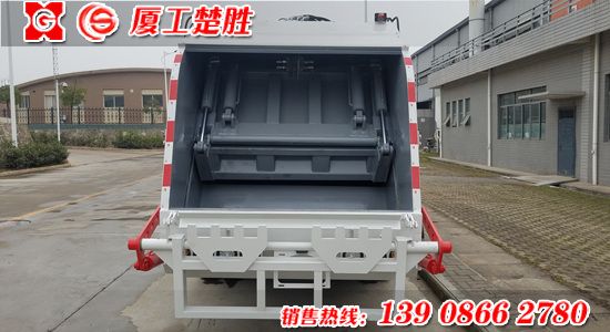 多利卡玉柴發動機6方壓縮式垃圾車